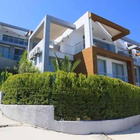 Bodrum Adabuku Luks 2 1 Ozel Plaj Ve Havuzlu Вилла