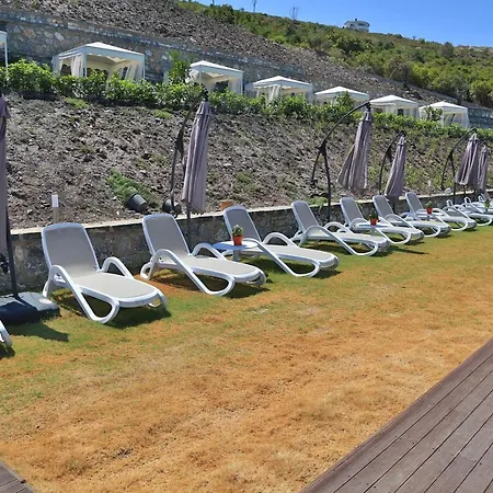 Bodrum Adabuku Luks 2 1 Ozel Plaj Ve Havuzlu